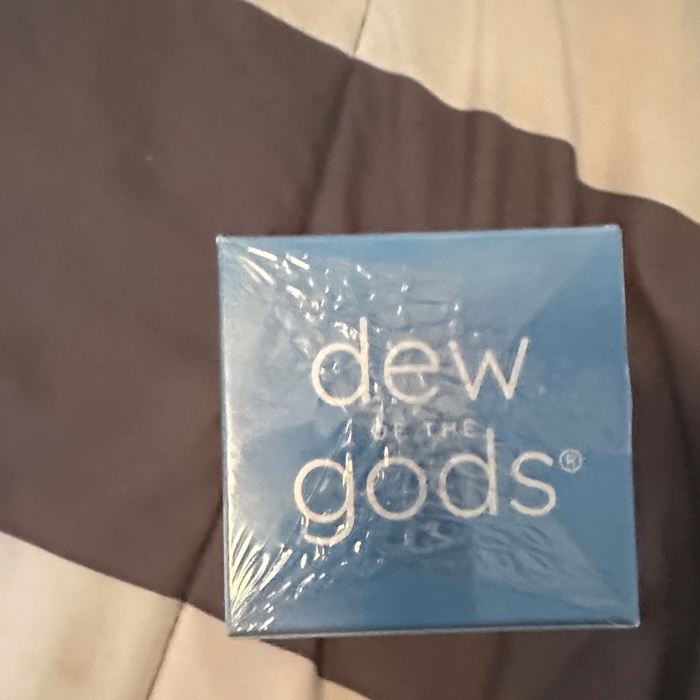 Dew of the Gods Amalfi Glaze Body Serum - Sky Blue - Picture 3 of 3